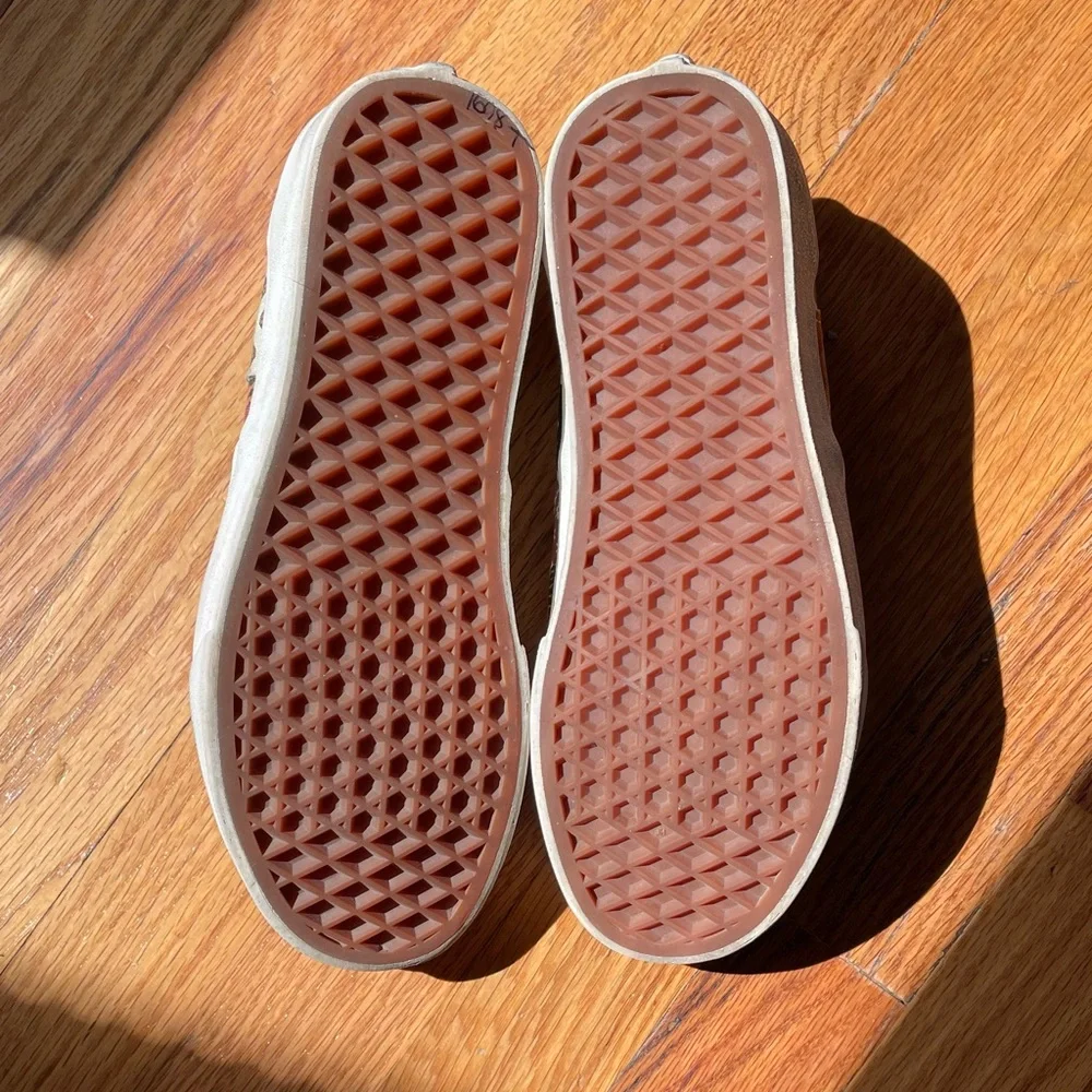 PATCHWORK VANS - Picture 3 of 5